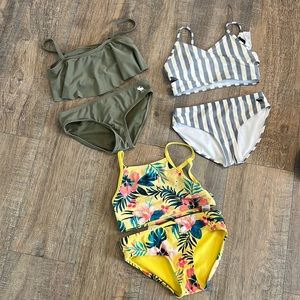 3 Abercrombie kids 9/10 bikinis